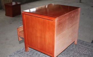 包物流廠家直銷 高檔精品橡木床頭柜08價(jià)格、廠家圖片與箱包銷售全解析